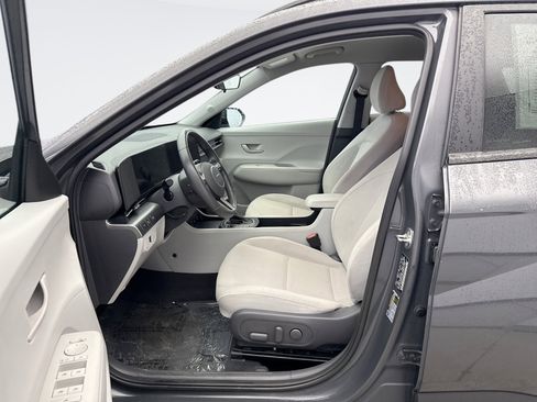 Used 2024 Hyundai Kona SEL image 10