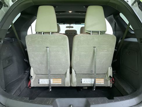 Used 2013 Ford Explorer 4WD w/ Class III Trailer Tow Pkg image 26