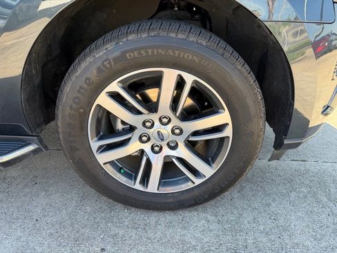 Used 2022 Ford Expedition XLT RWD image 10