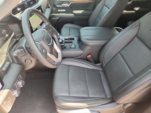 Certified 2025 GMC Sierra 1500 Denali w/ Denali Reserve Package AWD/4WD image 6
