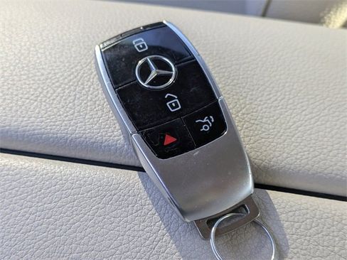 Used 2021 Mercedes-Benz E 350 Sedan image 31