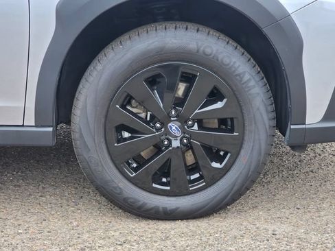 Certified 2025 Subaru Outback Premium AWD/4WD image 8