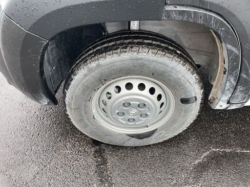 Used 2025 RAM ProMaster 2500 w/ Convenience Group image 10