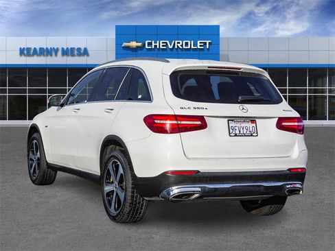 Used 2019 Mercedes-Benz GLC 350e 4MATIC image 3