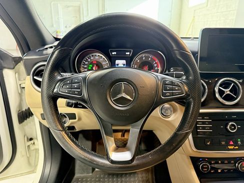 Used 2016 Mercedes-Benz CLA 250 4MATIC image 8