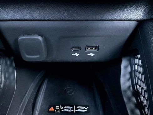 Used 2025 Chevrolet TrailBlazer RS w/ Convenience Package FWD image 33