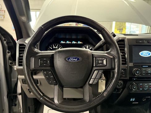 Used 2018 Ford F150 XLT w/ Equipment Group 302A Luxury image 19