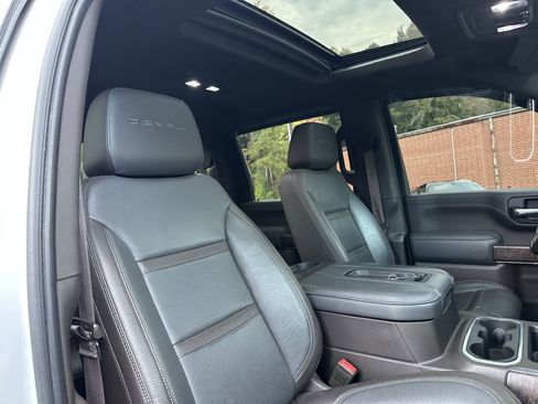 Used 2020 GMC Sierra 3500 Denali w/ Denali Ultimate Package image 28
