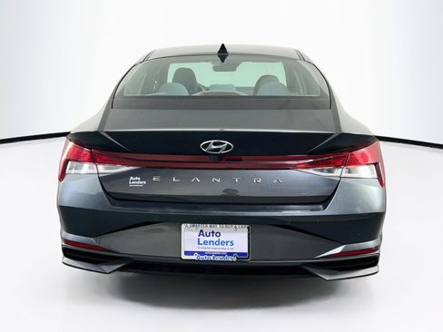 Used 2023 Hyundai Elantra SEL w/ Convenience Package FWD image 6