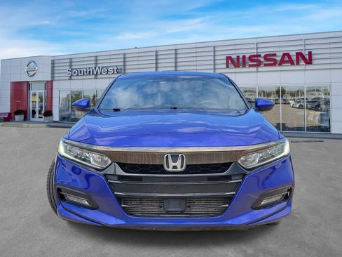 Used 2020 Honda Accord Sport image 2
