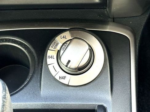 Used 2023 Toyota 4Runner Limited AWD/4WD image 31