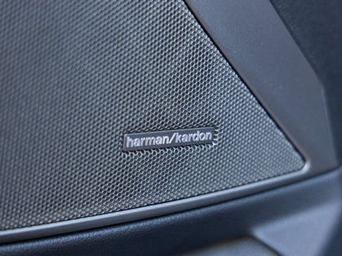 Used 2024 BMW M3 Competition w/ Executive Package image 25