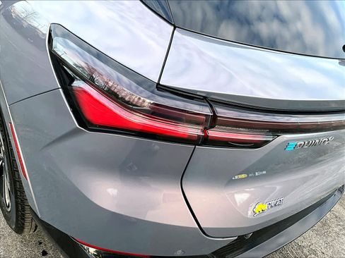 Used 2025 Chevrolet Equinox EV LT image 34