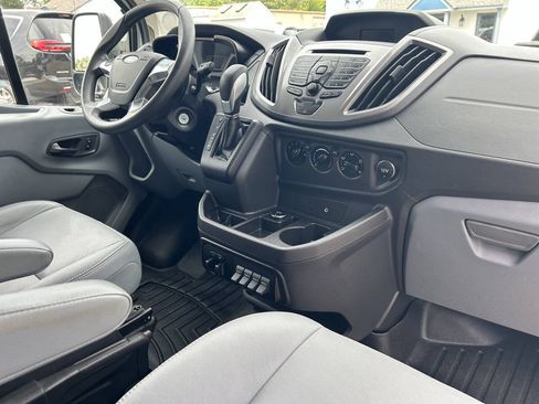 Used 2015 Ford Transit 150 XLT RWD image 28
