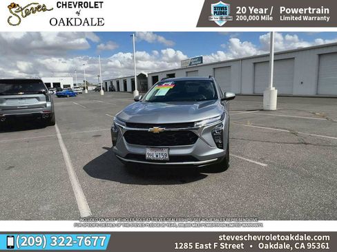 Certified 2024 Chevrolet Trax LT w/ Sunroof Package image 4