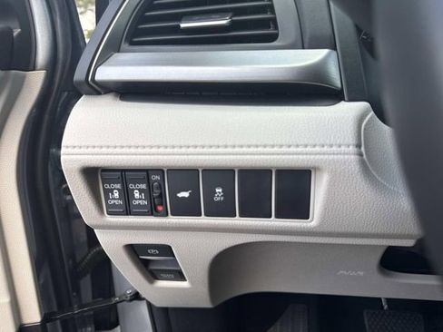 Certified 2025 Honda Odyssey EX-L image 33