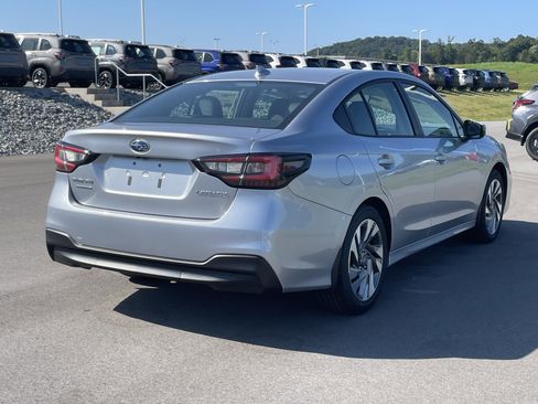 Used 2025 Subaru Legacy Premium AWD/4WD image 2