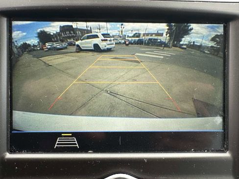 Used 2019 Chevrolet Sonic LT image 20