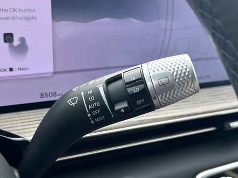 Used 2025 Genesis GV80 3.5T Advanced image 35