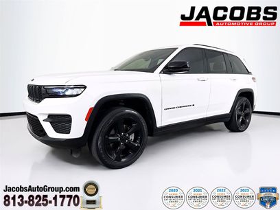 Used 2023 Jeep Grand Cherokee Altitude