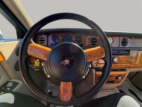 Used 2006 Rolls-Royce Phantom Sedan RWD image 35