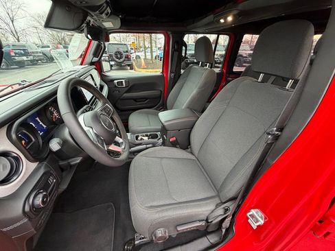 Certified 2024 Jeep Wrangler Sahara image 22