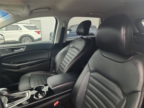 Certified 2017 Ford Edge SEL w/ Equipment Group 201A image 17