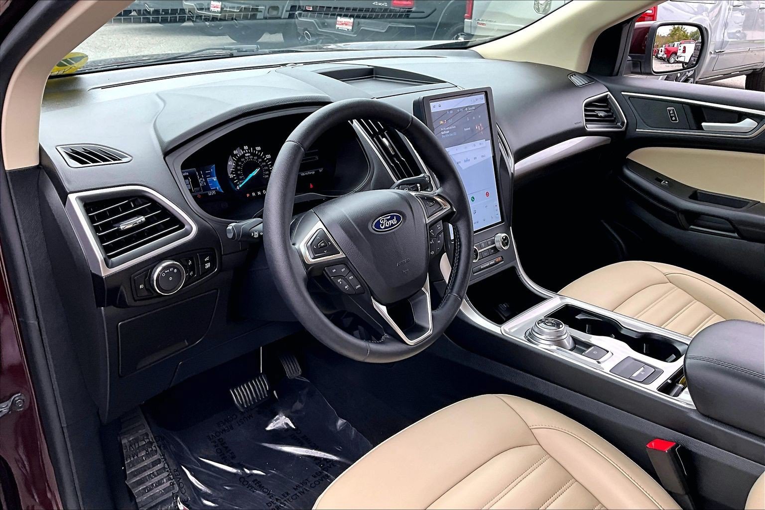Used 2024 Ford Edge SEL w/ Convenience Package AWD/4WD image 11