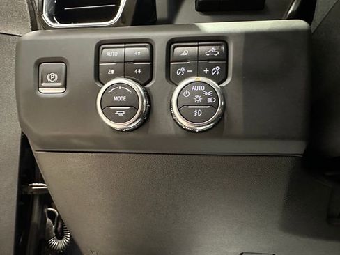 Used 2024 GMC Sierra 2500 Denali Ultimate w/ Max Trailering Package AWD/4WD image 20