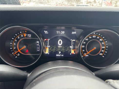 Used 2022 Jeep Gladiator Sport image 12