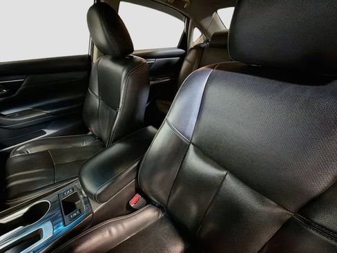 Used 2018 Nissan Altima 2.5 SL FWD image 21