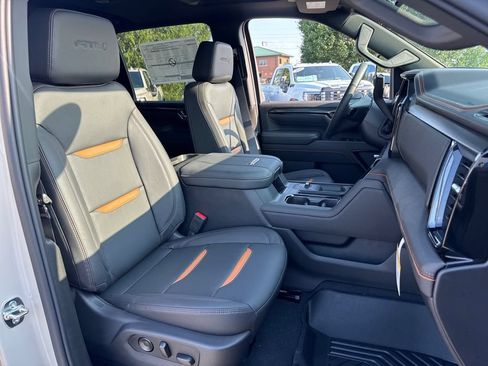 New 2026 GMC Sierra 2500 AT4 w/ AT4 Premium Plus Package AWD/4WD image 13