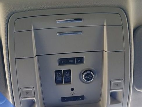 Used 2020 GMC Yukon Denali w/ Open Road Package image 25