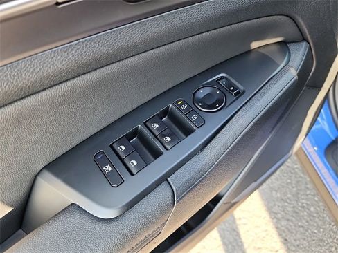 New 2026 Kia Sportage EX image 11