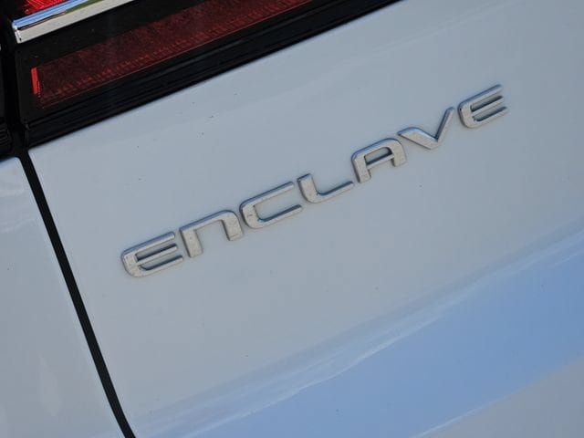 Used 2025 Buick Enclave Preferred FWD image 11