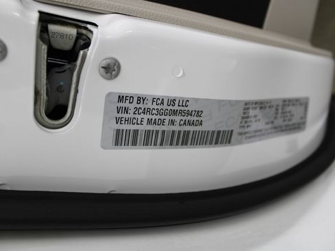 Used 2021 Chrysler Pacifica Limited w/ Premium & Safety Sphere Group AWD/4WD image 47