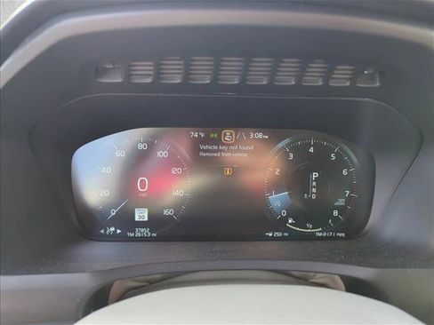 Used 2020 Volvo XC90 T5 Momentum w/ Protection Package Premier image 10