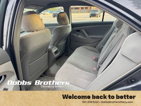 Used 2010 Toyota Camry LE FWD image 16