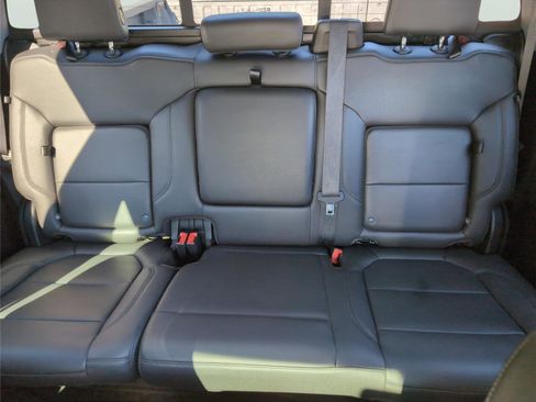 Used 2021 GMC Sierra 1500 SLT image 28