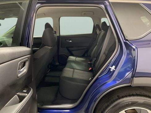 Certified 2026 Nissan Rogue SV AWD/4WD image 18