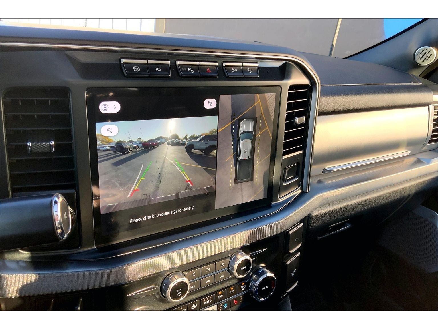 Used 2024 Ford F450 Platinum w/ FX4 Off-Road Package AWD/4WD image 23