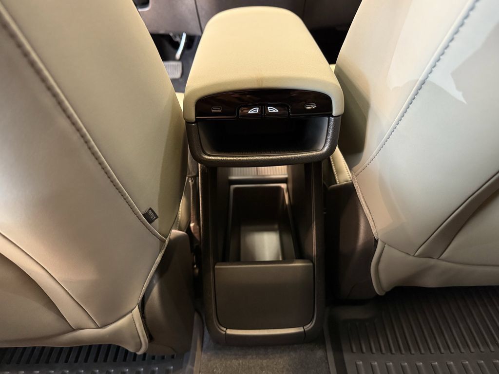 New 2026 Volvo EX30 Cross Country Ultra w/ Protection Package Premier AWD/4WD image 22