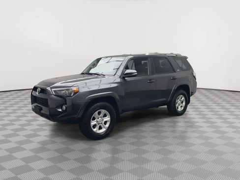 Used 2018 Toyota 4Runner SR5 Premium AWD/4WD image 34