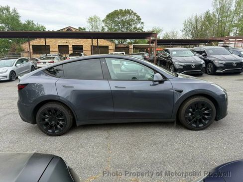 Used 2023 Tesla Model Y Long Range image 5