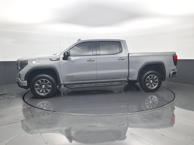 Used 2024 GMC Sierra 1500 AT4 w/ Technology Package AWD/4WD image 8