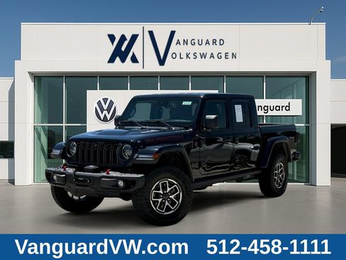 Used 2025 Jeep Gladiator Rubicon AWD/4WD image 1