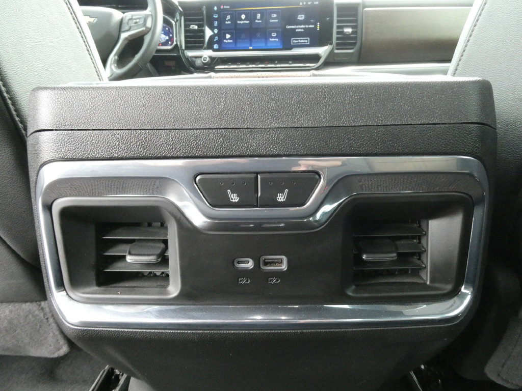 Certified 2025 Chevrolet Silverado 1500 High Country w/ Technology Package AWD/4WD image 20