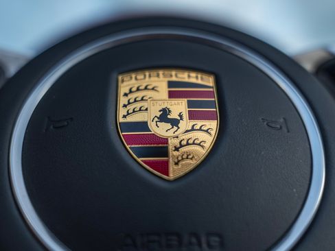 Used 2016 Porsche Boxster Spyder image 33