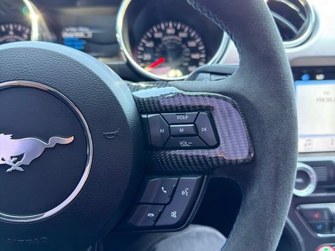 Used 2017 Ford Mustang GT Premium RWD image 4