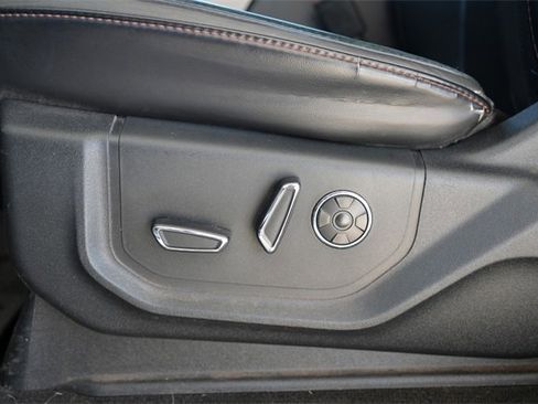 Used 2019 Ford F150 Platinum image 16